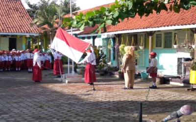 Kegiatan Rutin Upacara Bendera